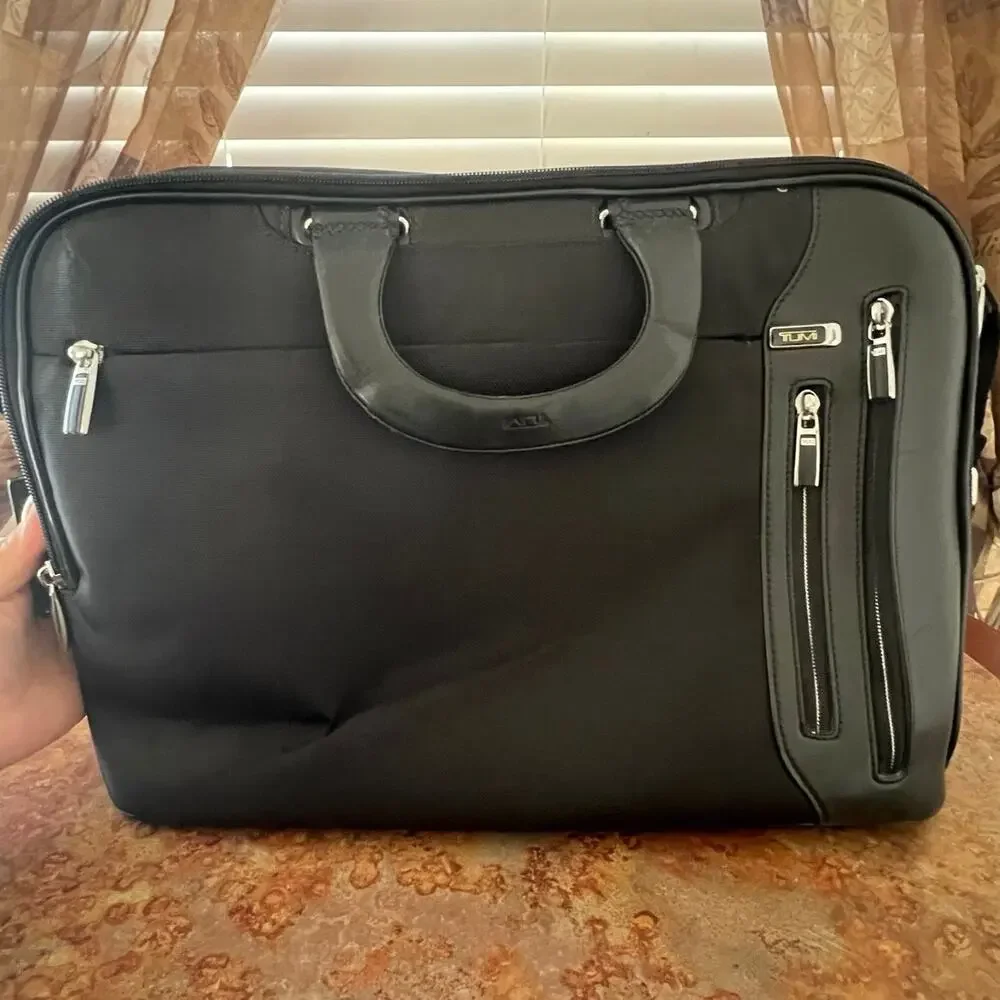 TUMI Arrive' Narita Slim Brief